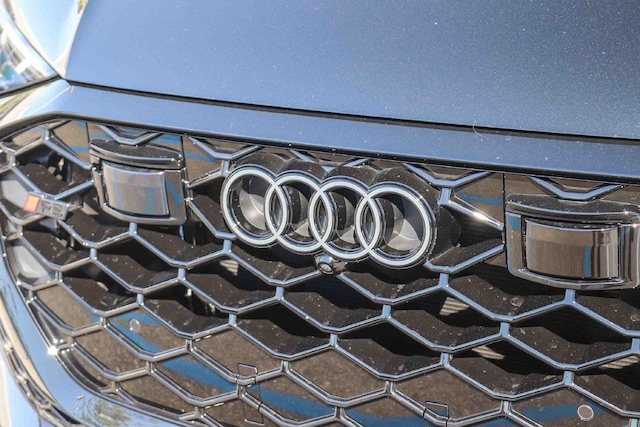 2026 Audi RS Q8 Base - Photo 11