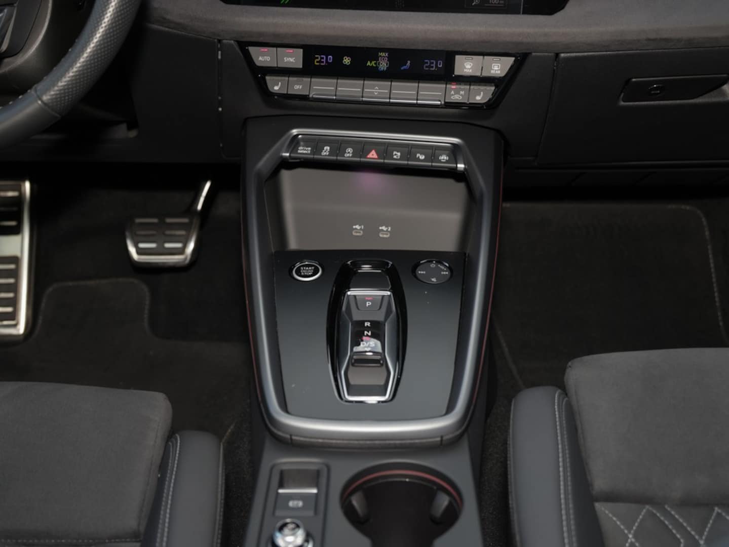 Bild über Audi A3 Limousine S line TFSI S tronic - für weitere Informationen kontaktieren Sie den Audi Partner