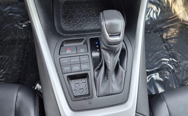 2022 Toyota RAV4 XLE Premium - Photo 12