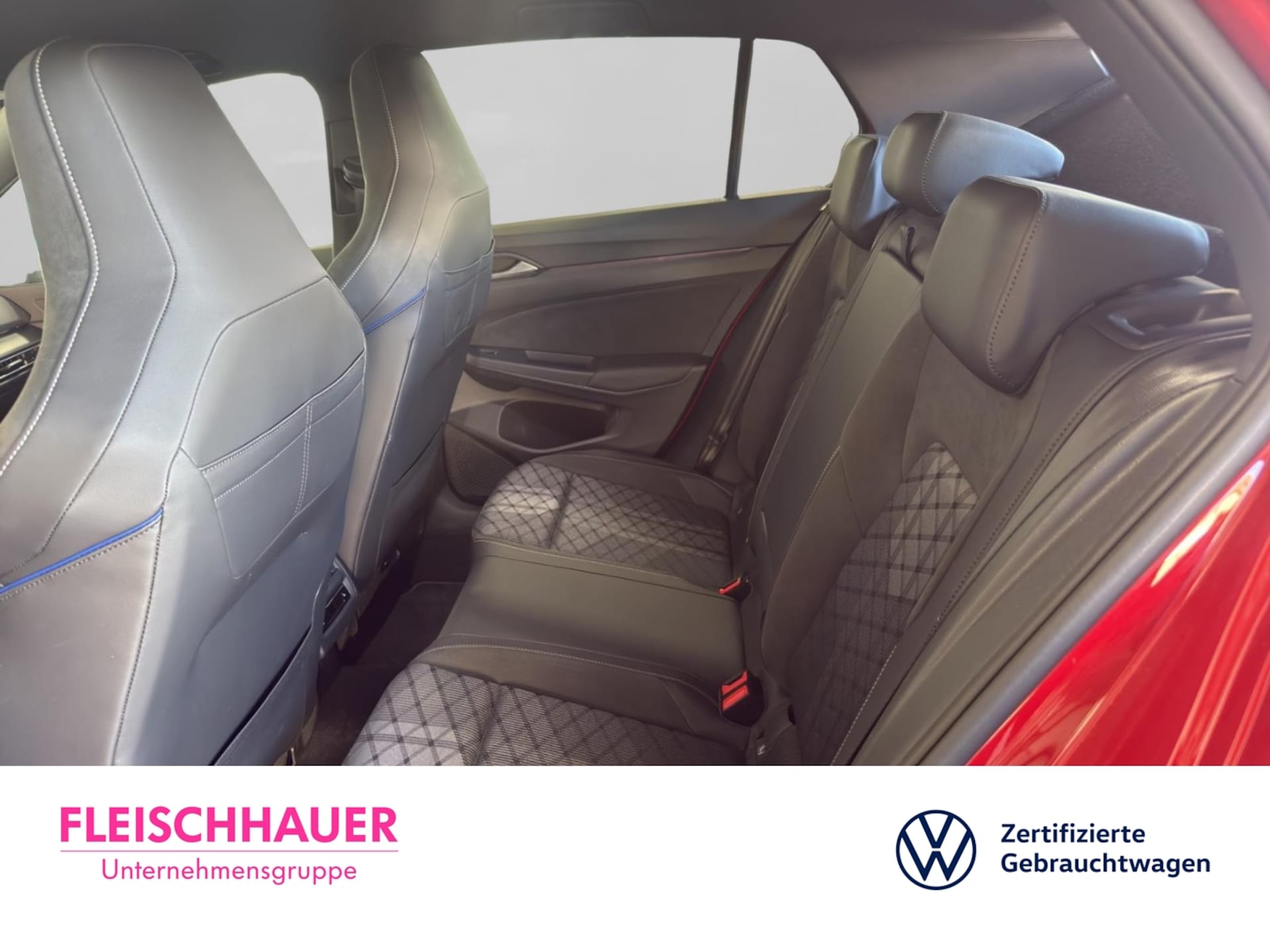 Volkswagen Golf R-Line