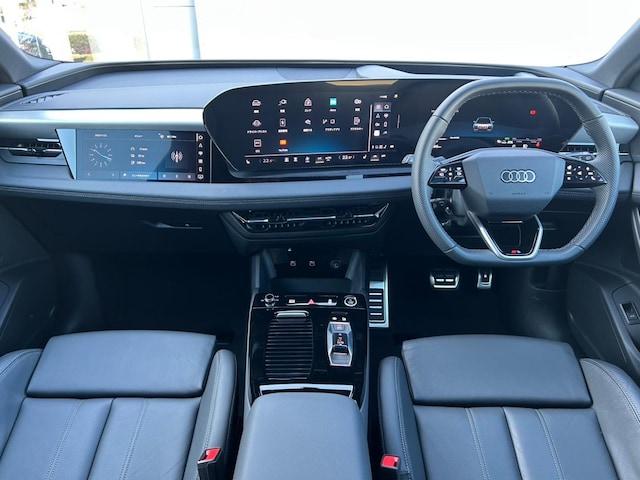 Audi Q6 SUV e-tron quattro advanced for more details contact your dealer