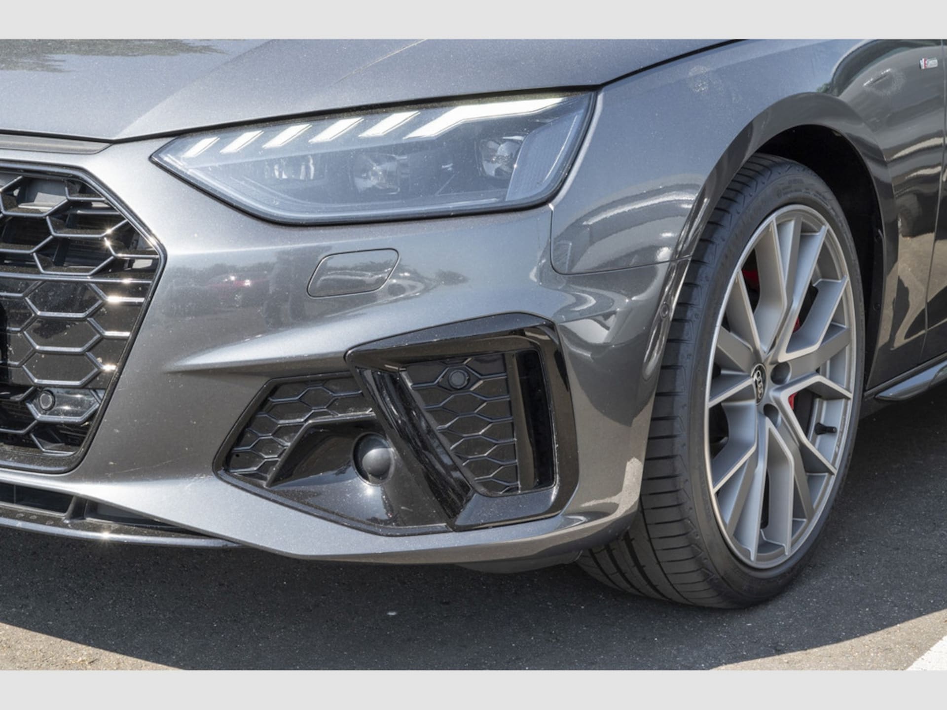Audi A4 Avant S line