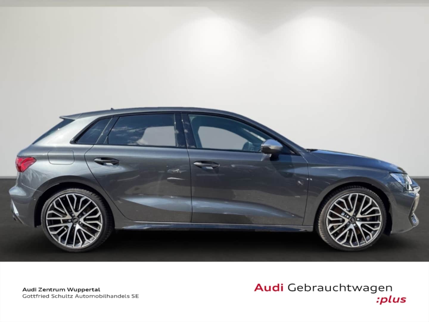 Bild über Audi S3 Sportback TFSI quattro S tronic - für weitere Informationen kontaktieren Sie den Audi Partner