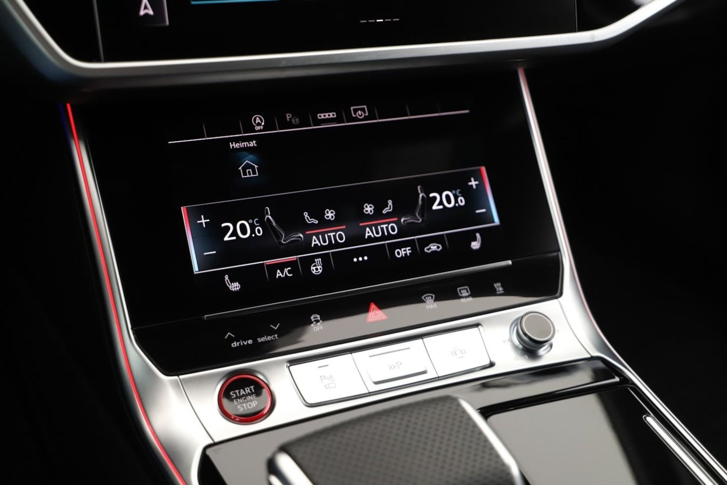 Bild über Audi RS 6 Avant TFSI quattro tiptronic - für weitere Informationen kontaktieren Sie den Audi Partner