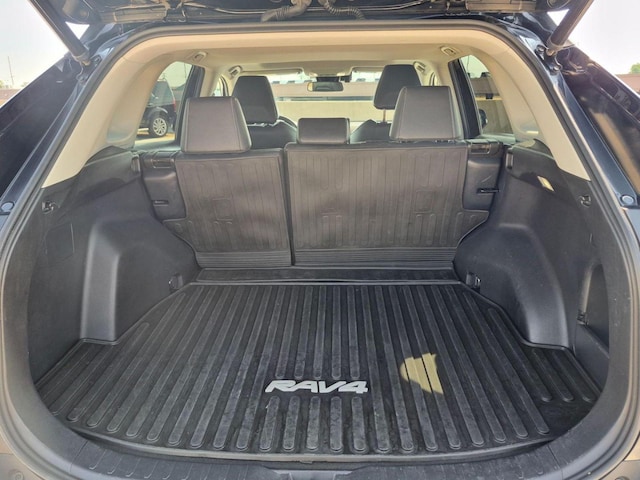2022 Toyota RAV4 XLE Premium - Photo 21