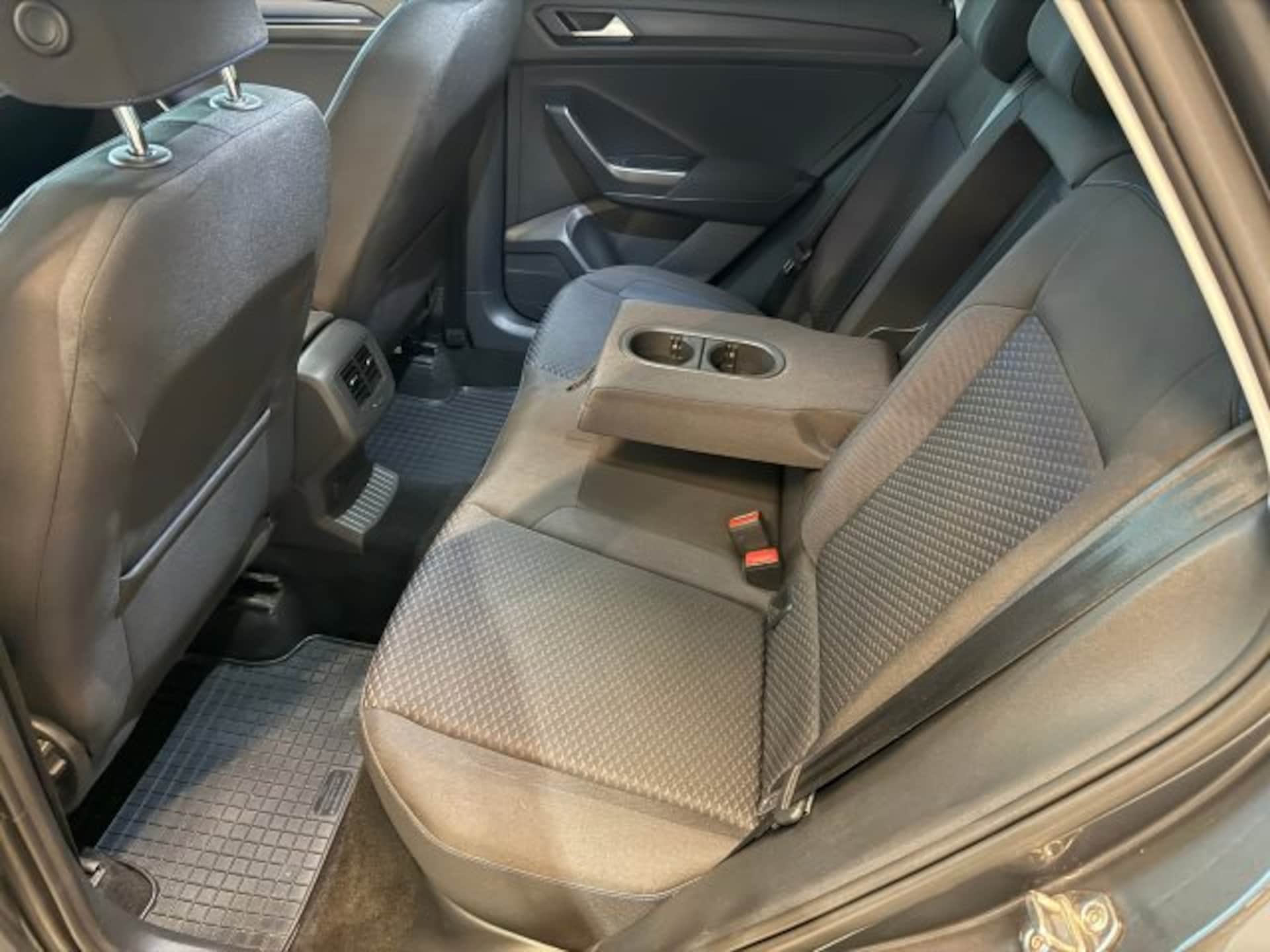 Volkswagen T-Roc United