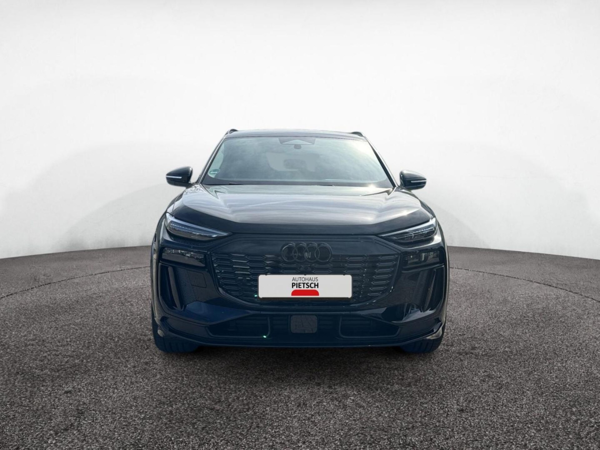 Audi Q6 SUV e-tron