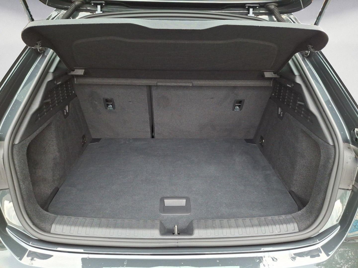 Bild über Audi A3 Sportback advanced 35 TFSI Schaltgetriebe - für weitere Informationen kontaktieren Sie den Audi Partner