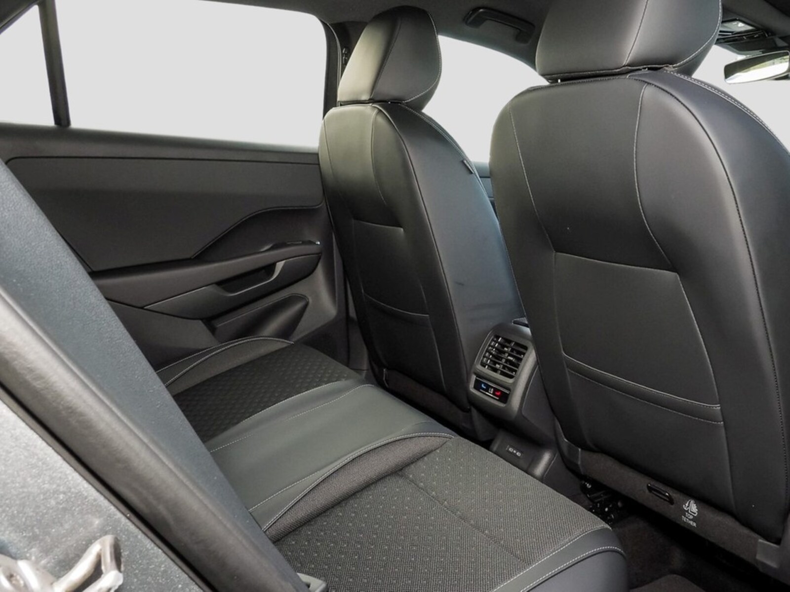 Volkswagen T-Roc – Bild 11