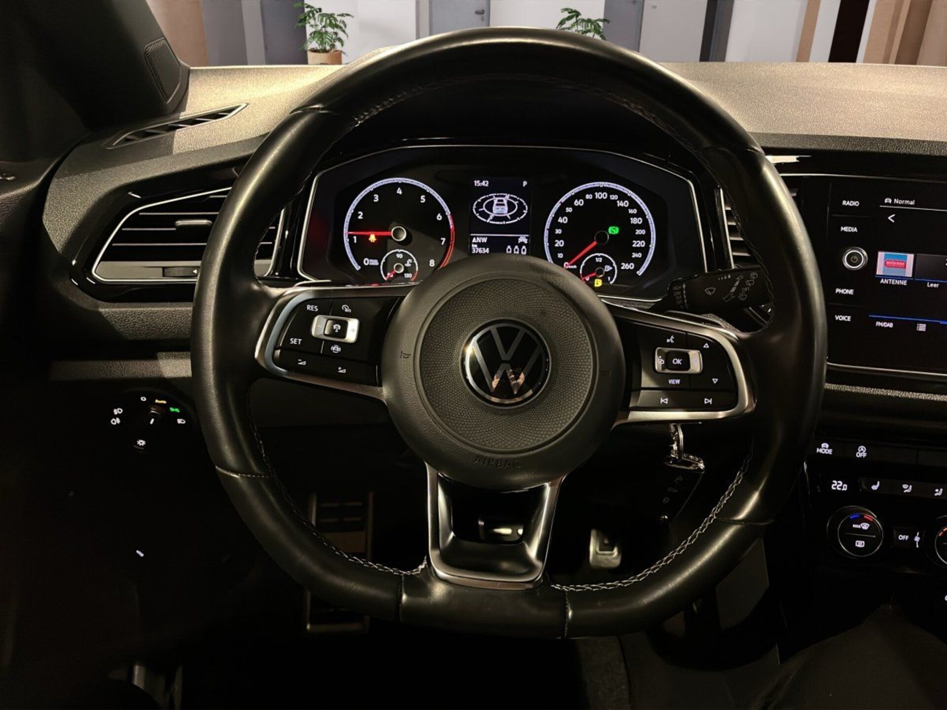 Volkswagen T-Roc Sport