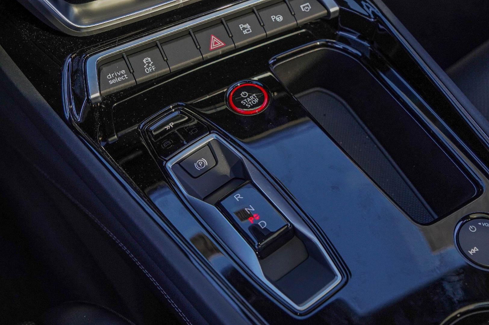 2026 Audi S e-tron GT Prestige - Photo 15