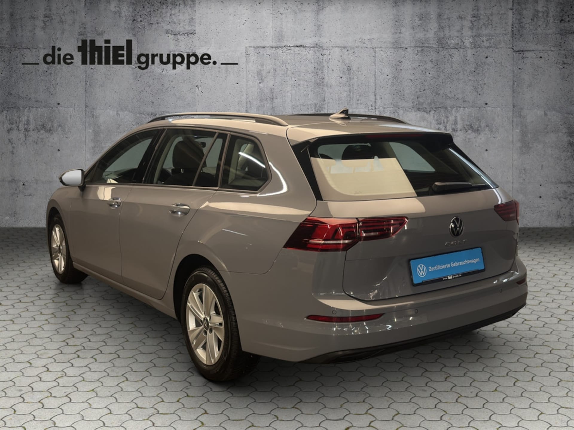 Volkswagen Golf Variant Life