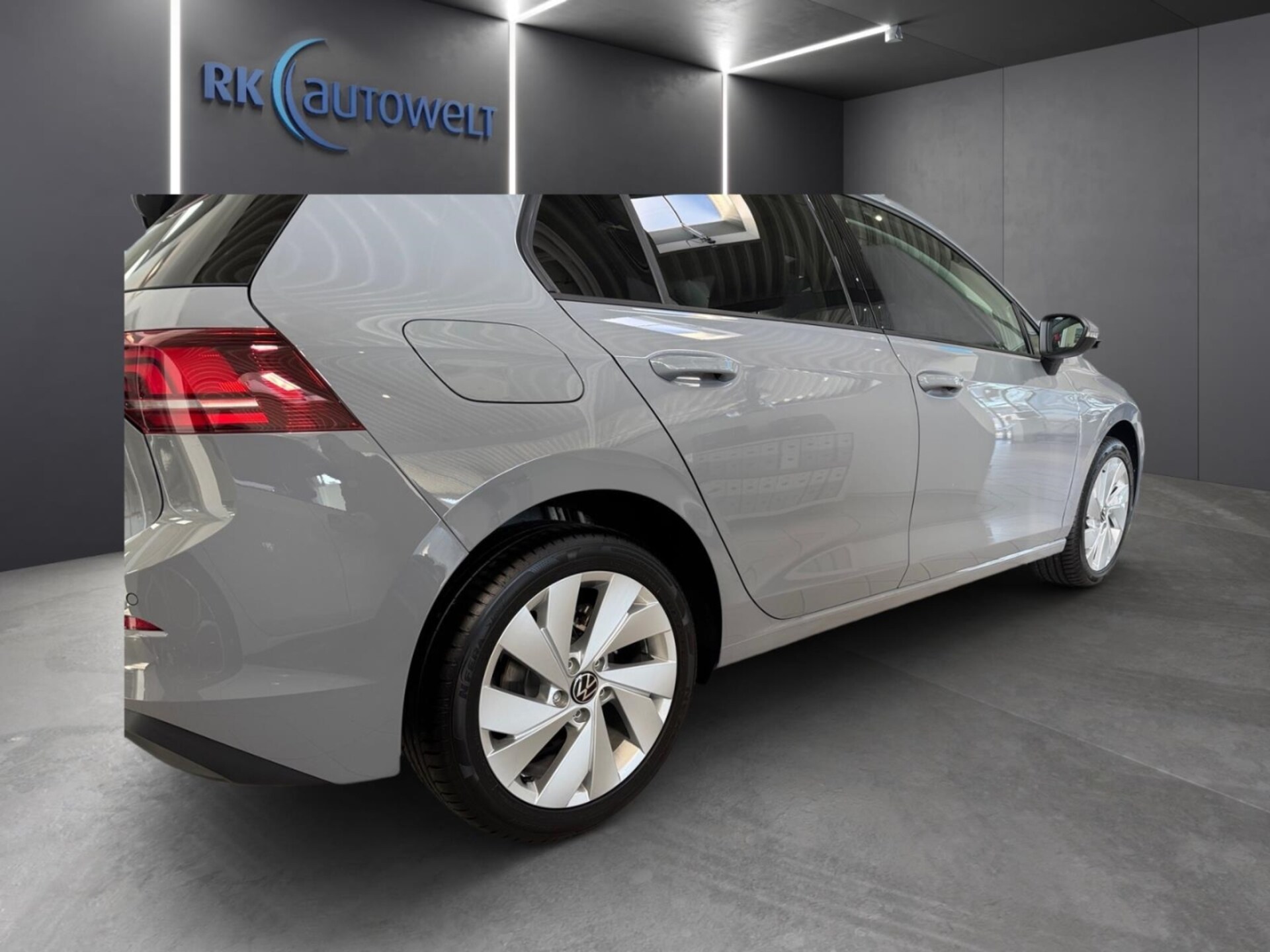 Volkswagen Golf Life