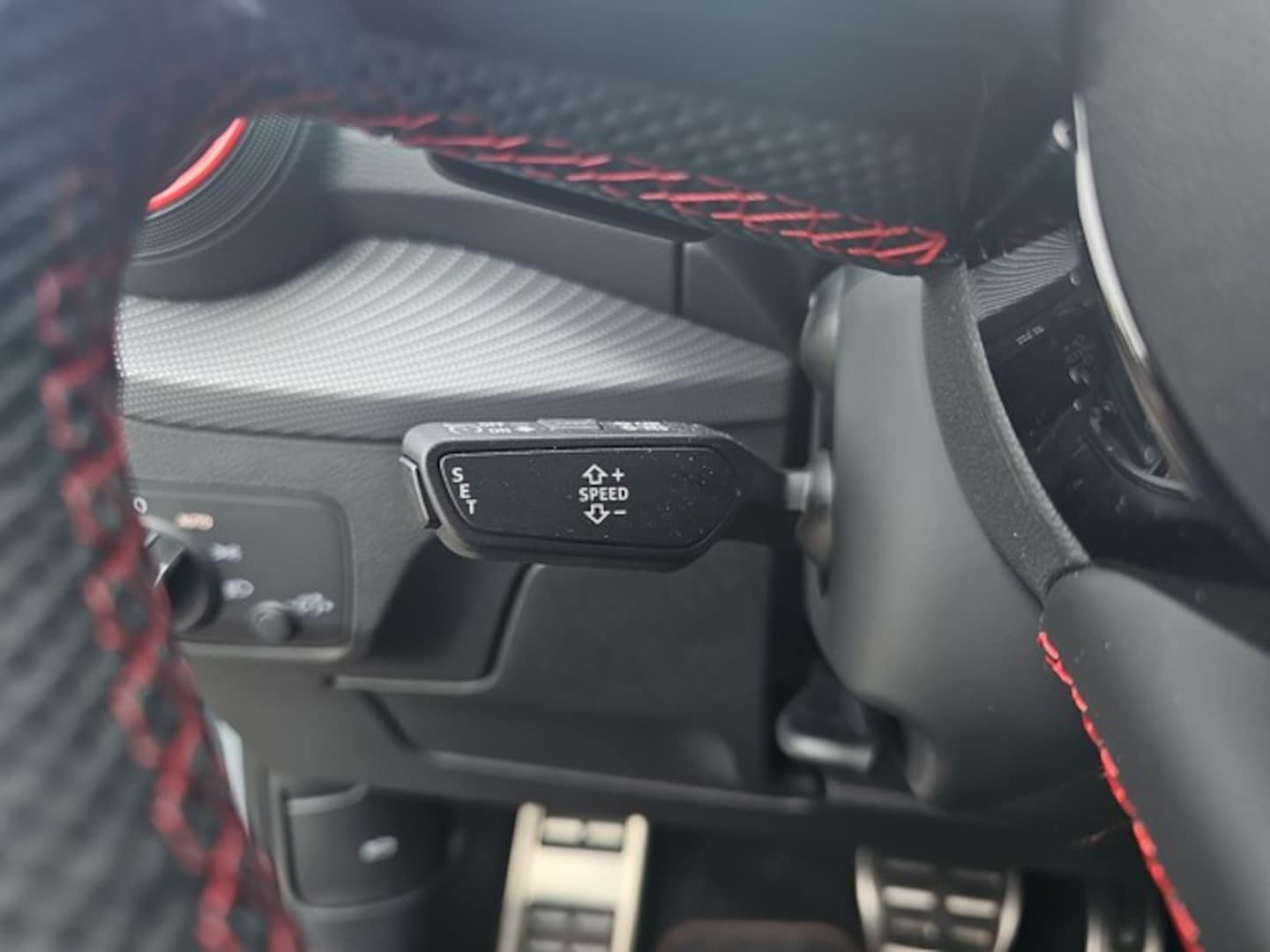 Bild über Audi Q2 S line 35 TFSI S tronic - für weitere Informationen kontaktieren Sie den Audi Partner