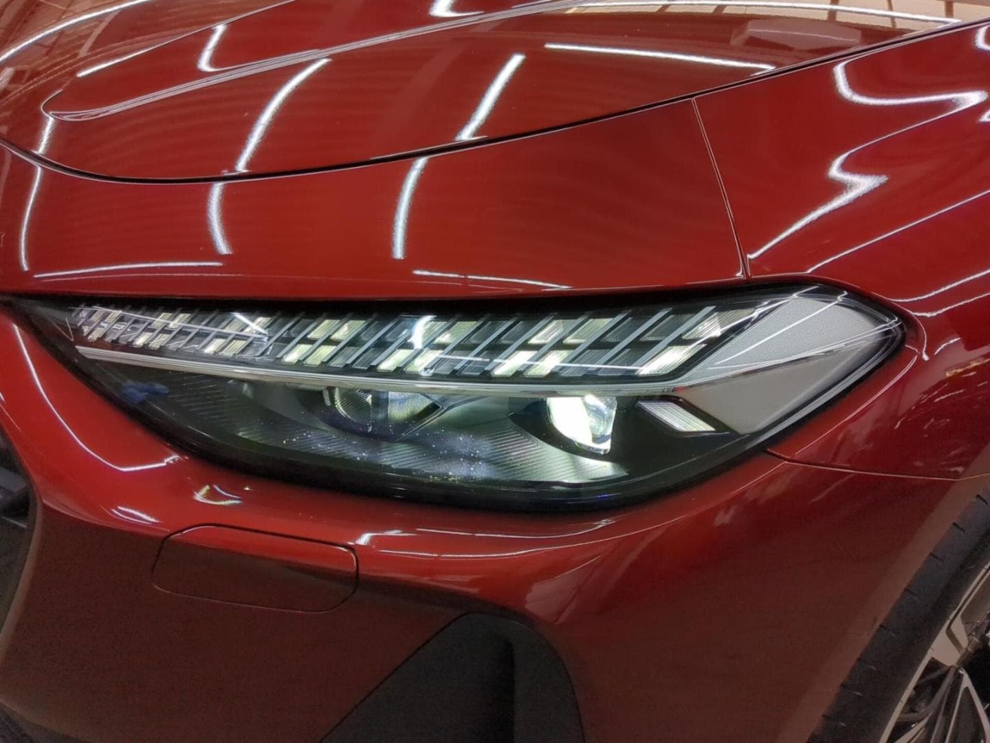 Bild über Audi A5 Limousine TFSI S tronic - für weitere Informationen kontaktieren Sie den Audi Partner