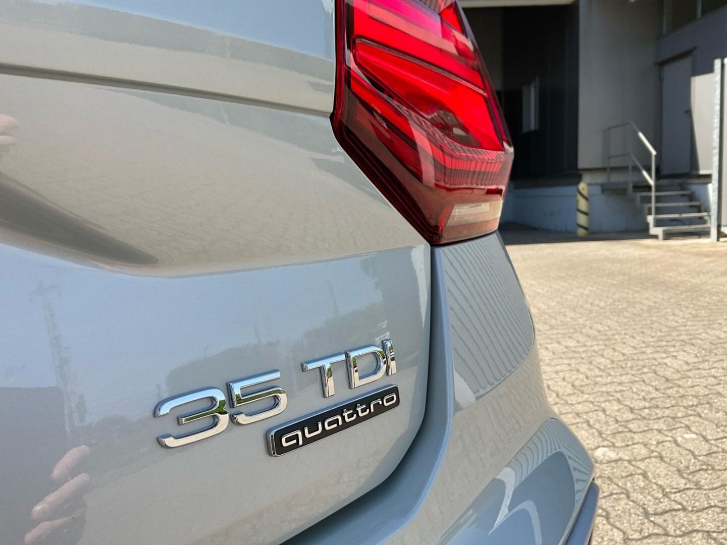 Bild über Audi Q2 advanced 35 TDI quattro S tronic - für weitere Informationen kontaktieren Sie den Audi Partner