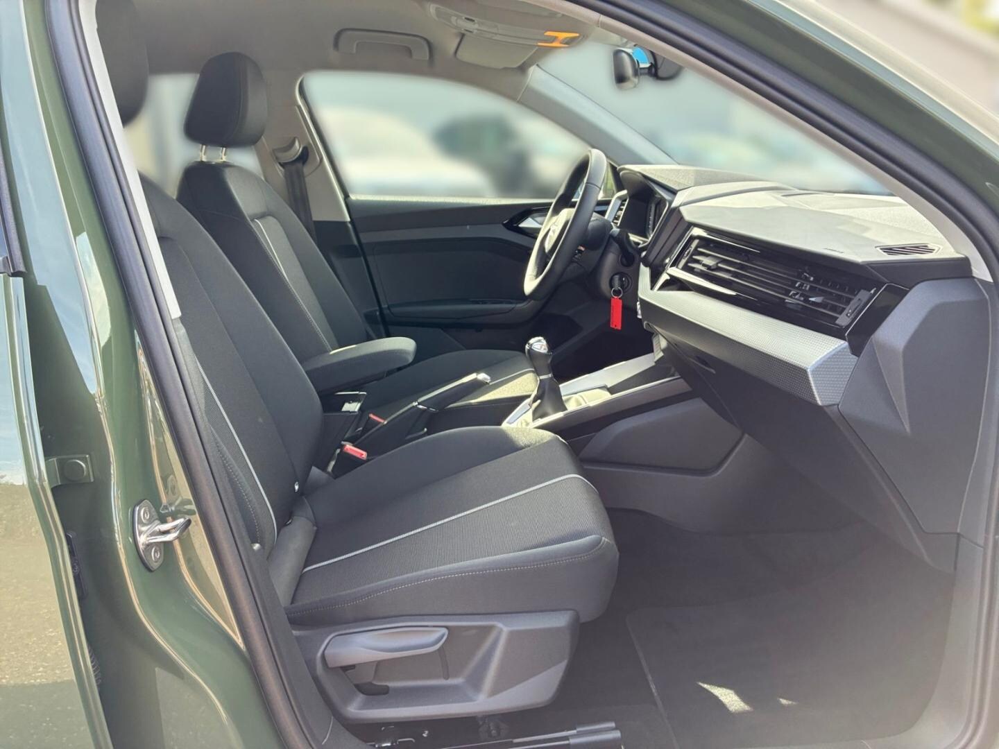 Bild über Audi A1 Sportback advanced 30 TFSI Schaltgetriebe - für weitere Informationen kontaktieren Sie den Audi Partner