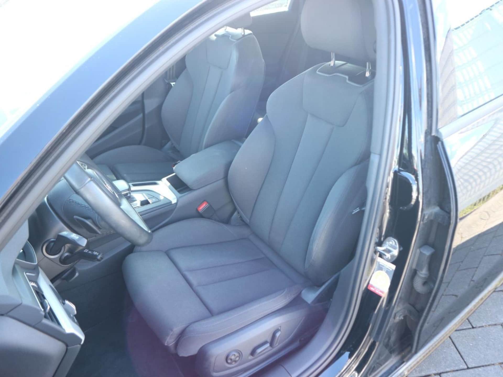 Audi A4 Avant S line