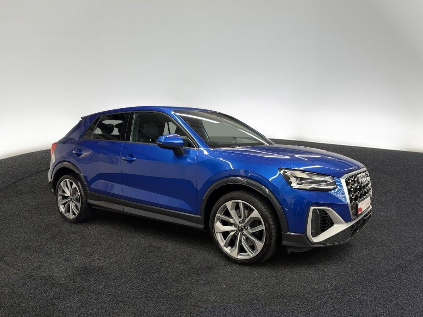 Bild über Audi SQ2 TFSI quattro S tronic - für weitere Informationen kontaktieren Sie den Audi Partner