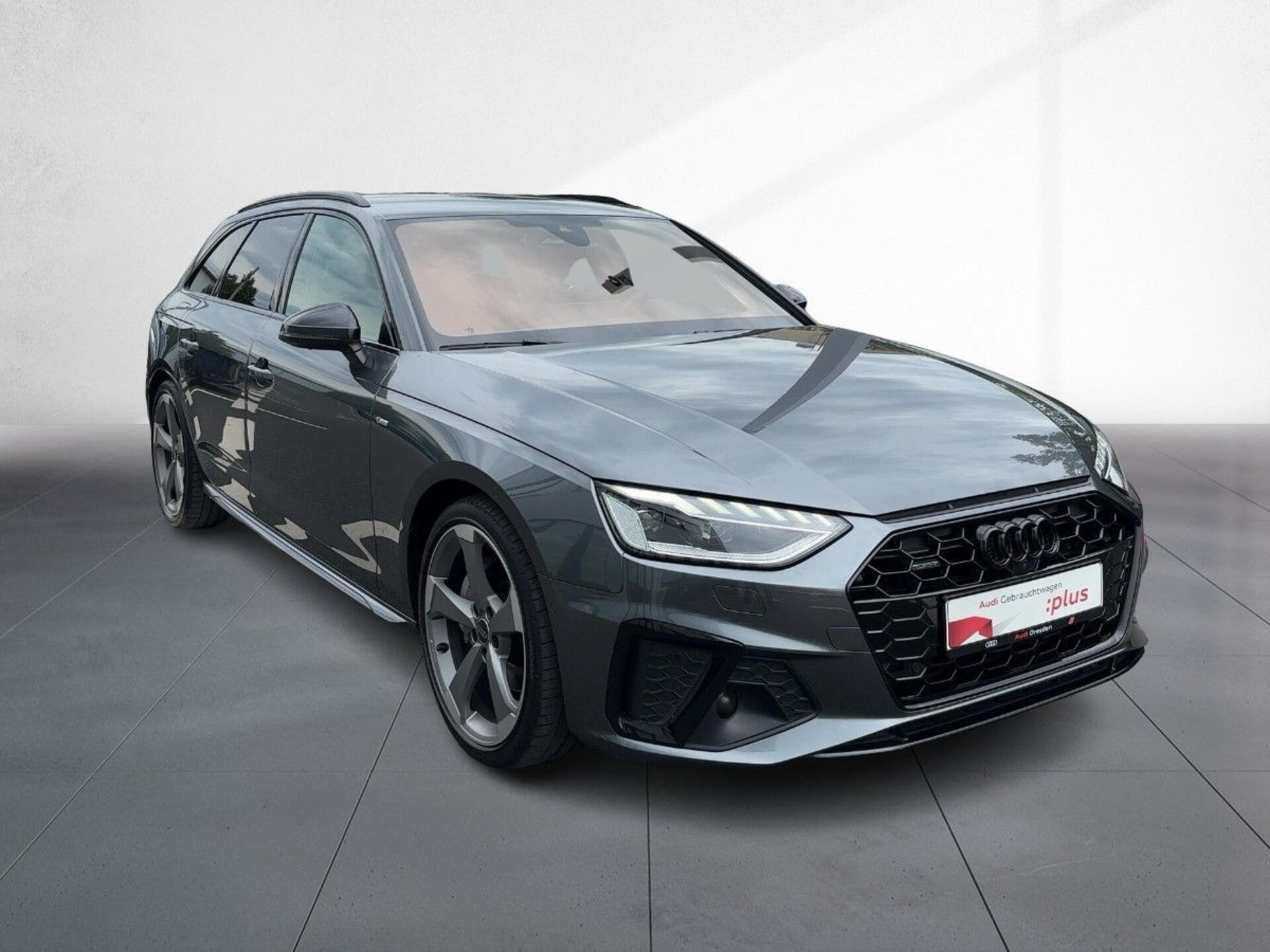 Audi A4 Avant S line