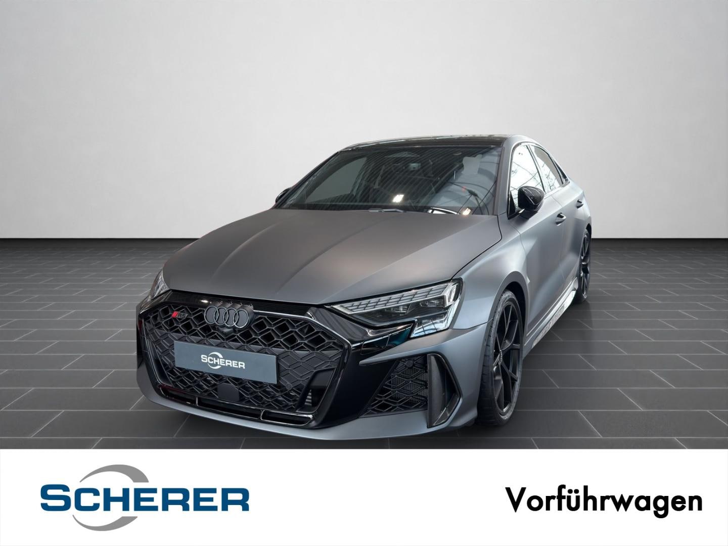 Bild über Audi RS 3 Limousine TFSI quattro 294 kW S tronic - für weitere Informationen kontaktieren Sie den Audi Partner