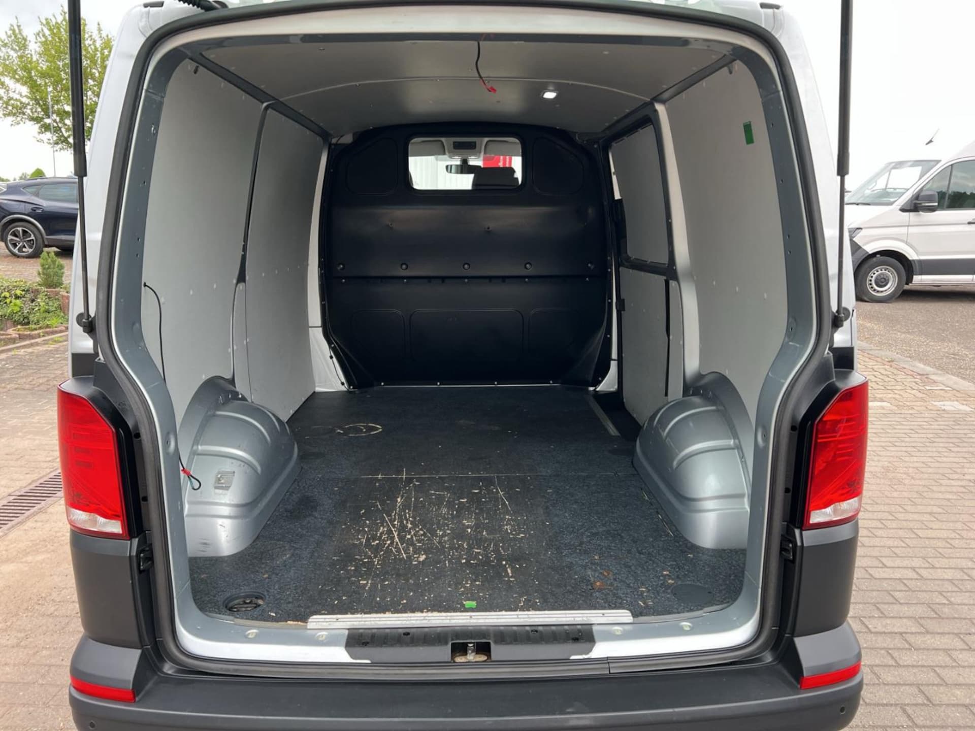 Volkswagen T6.1 Transporter Kasten kurzer Radstand