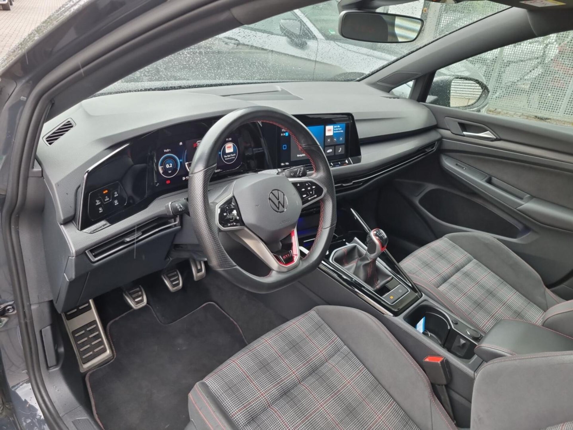 Volkswagen Golf GTI