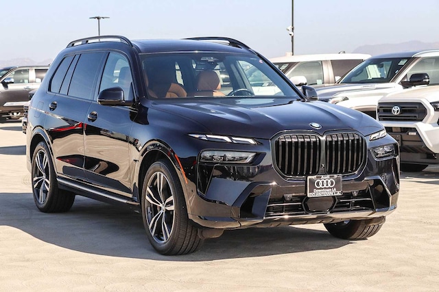 2023 BMW X7