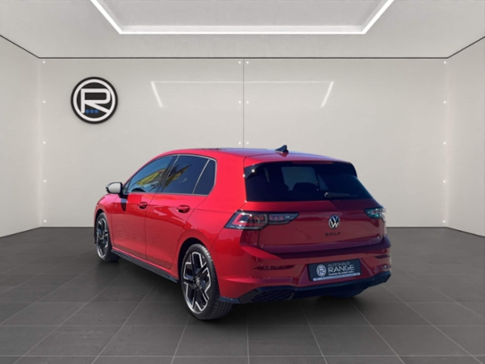 Volkswagen Golf R-Line