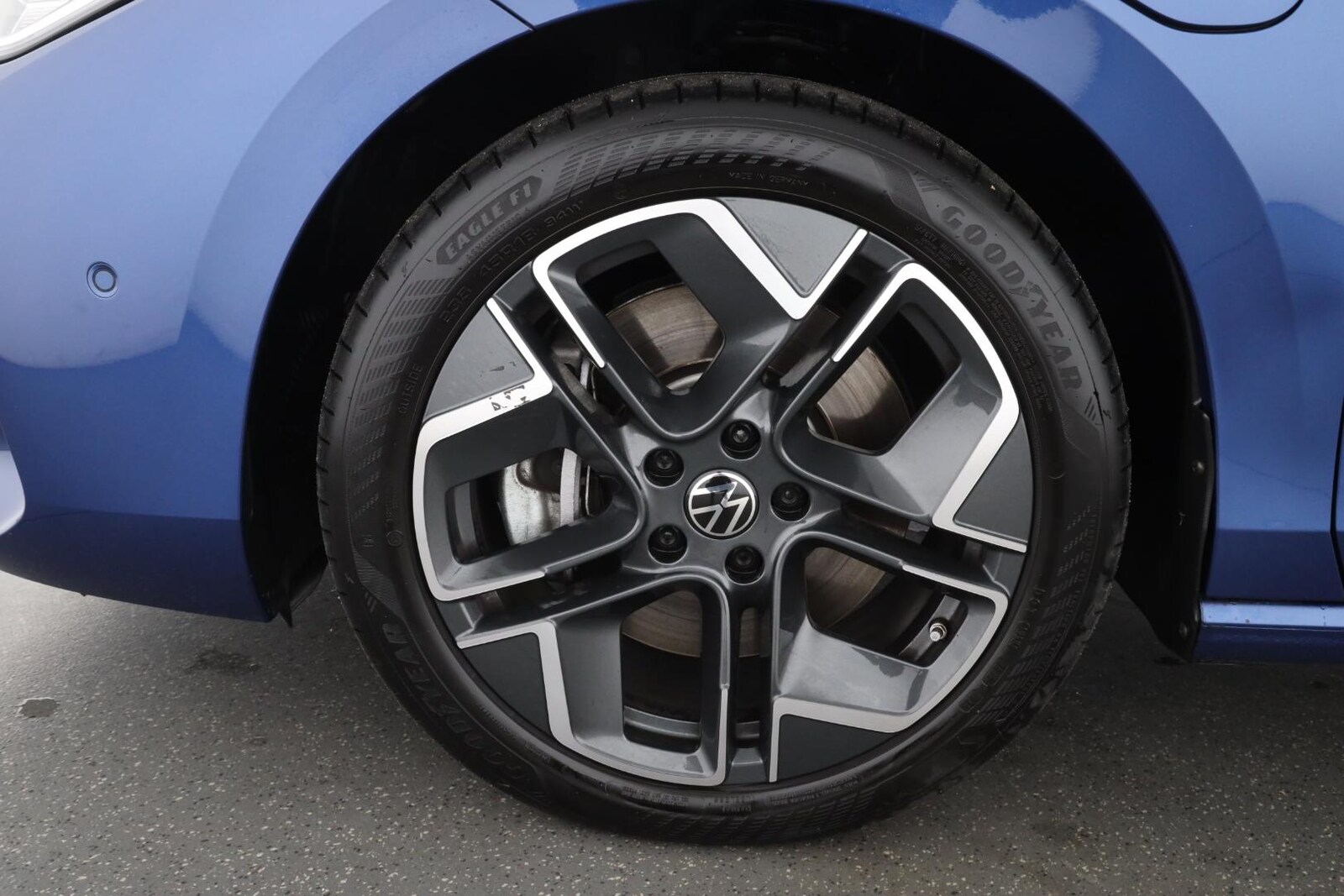 Volkswagen Passat – Bild 8
