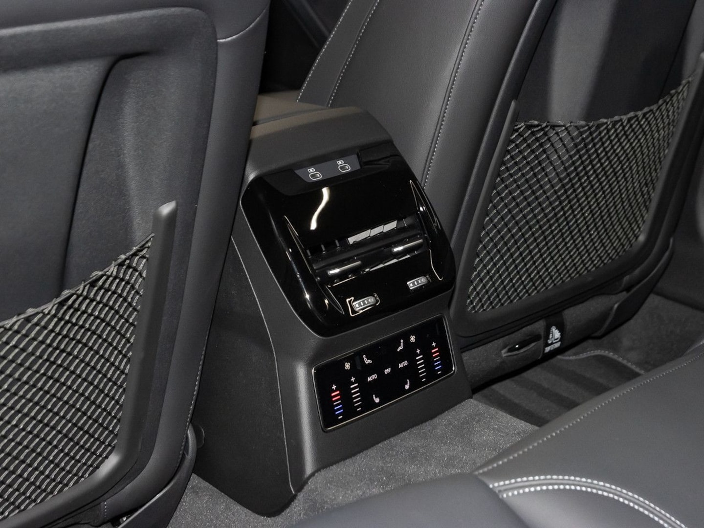 Bild über Audi A6 Limousine edition one TDI 150 kW S tronic - für weitere Informationen kontaktieren Sie den Audi Partner