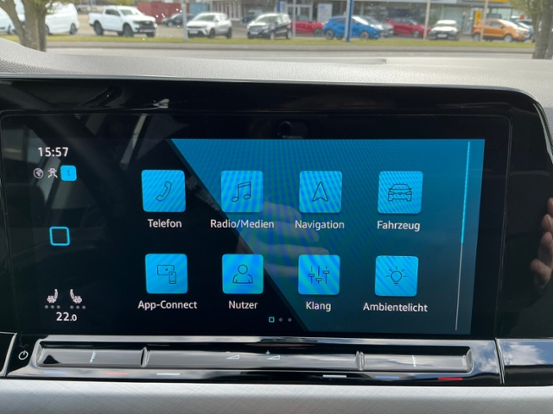 Volkswagen Golf Variant Life