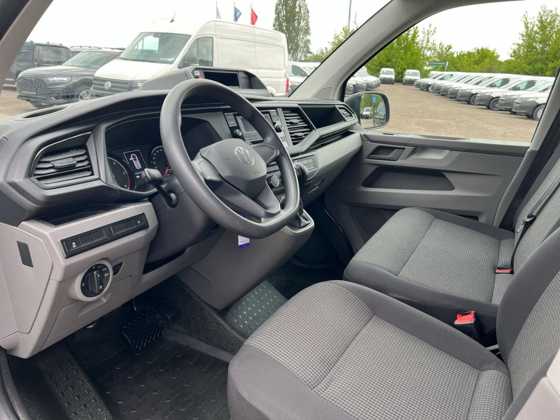 Volkswagen T6.1 Transporter Kasten kurzer Radstand