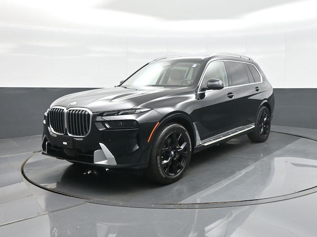 2023 BMW X7