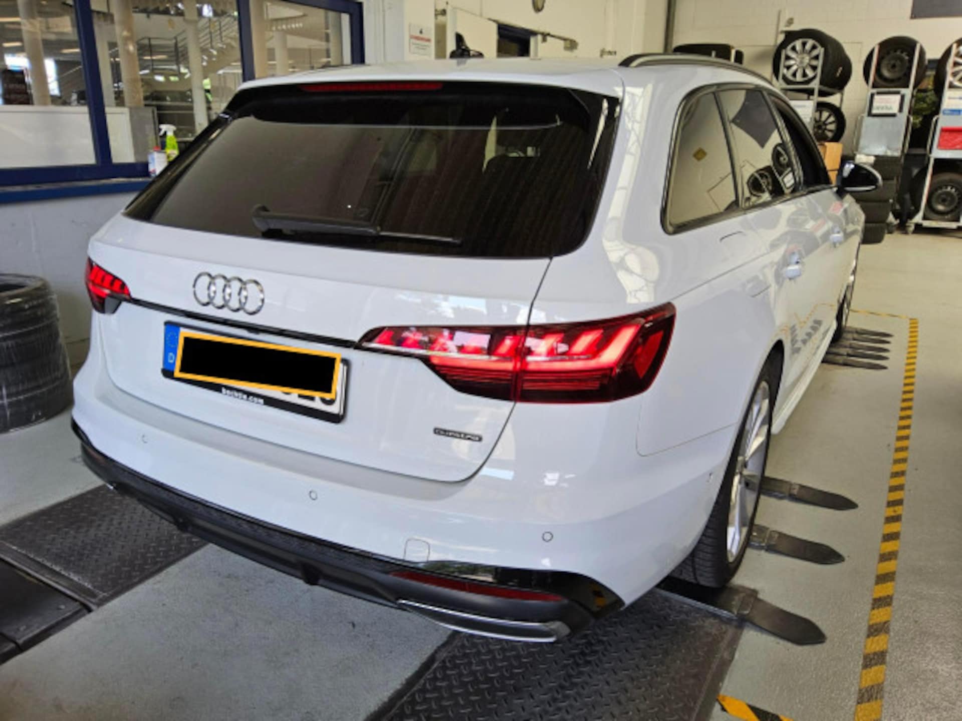 Audi A4 Avant S line