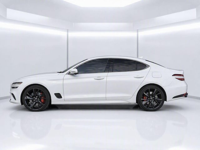 2023 Genesis G70