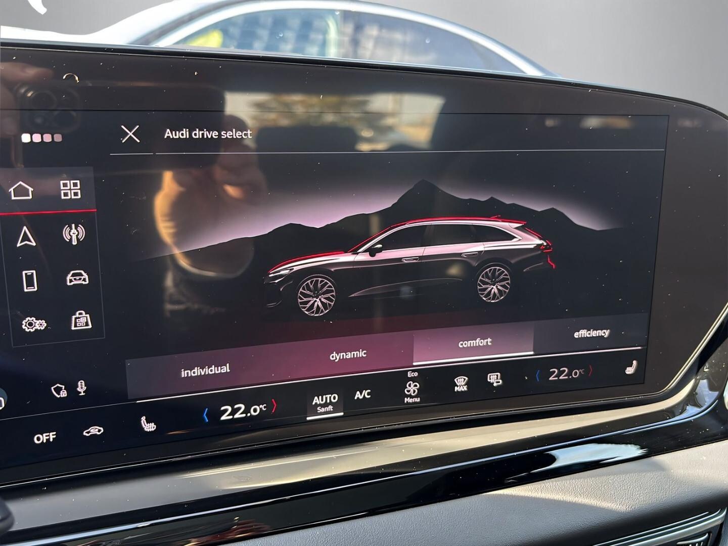 Bild über Audi A6 Avant TDI 150 kW S tronic - für weitere Informationen kontaktieren Sie den Audi Partner