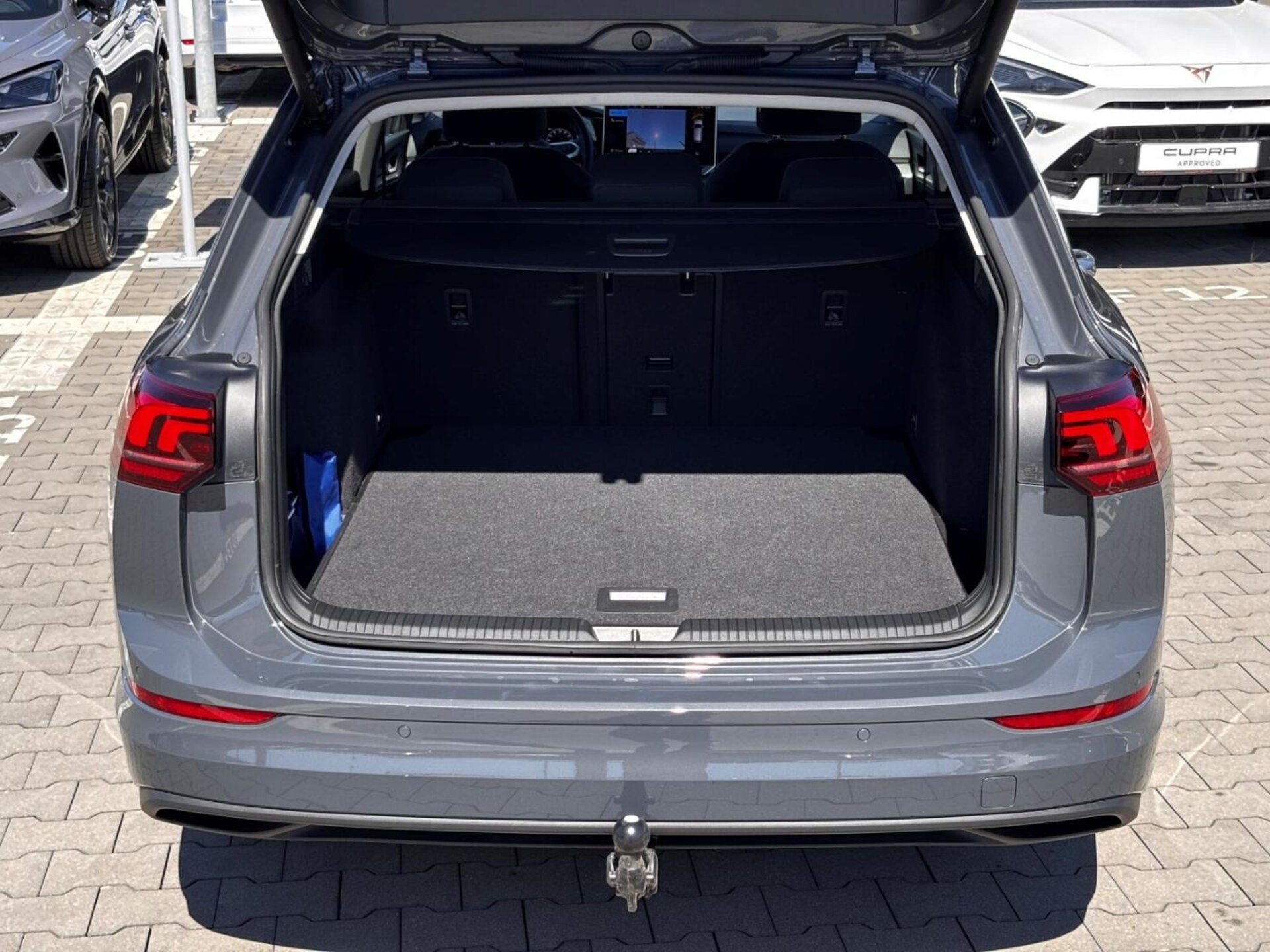 Volkswagen Golf Variant Life