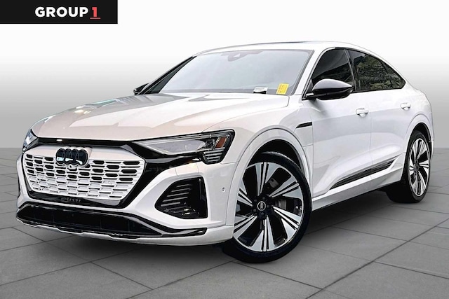 2024 Audi Q8 Sportback e-tron