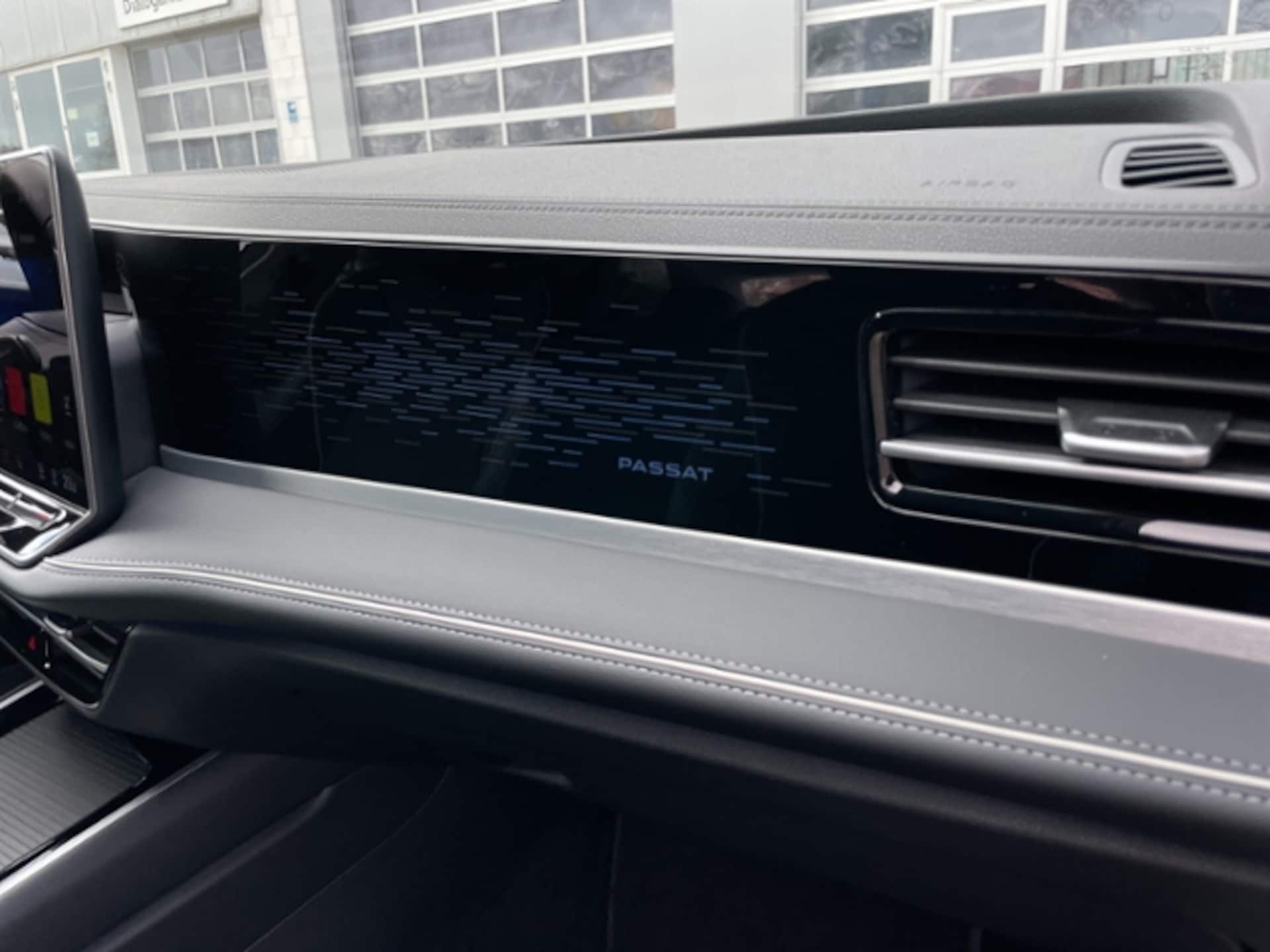 Volkswagen Passat Elegance