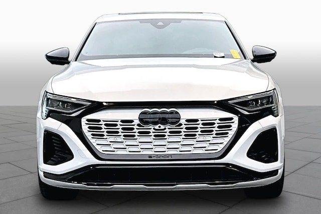 2024 Audi Q8 Sportback e-tron