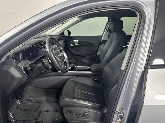 Used 2022 Audi e-tron Premium with VIN WA1AAAGE9NB047543 for sale in Hoffman Estates, IL