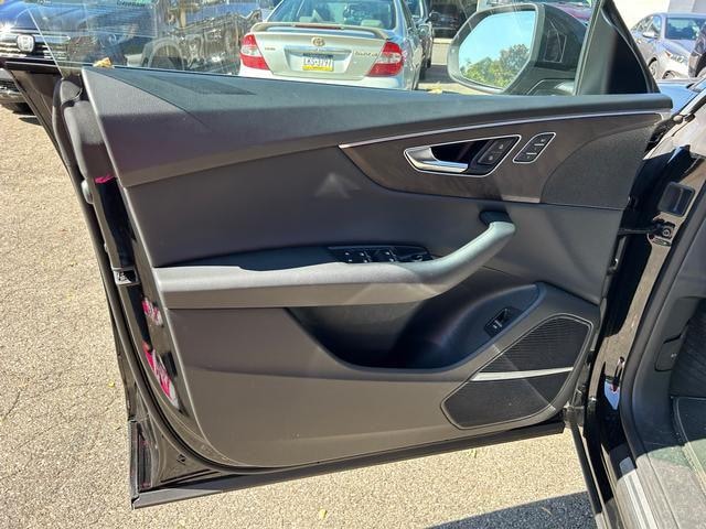 2022 Audi Q8 Premium Plus - Photo 9