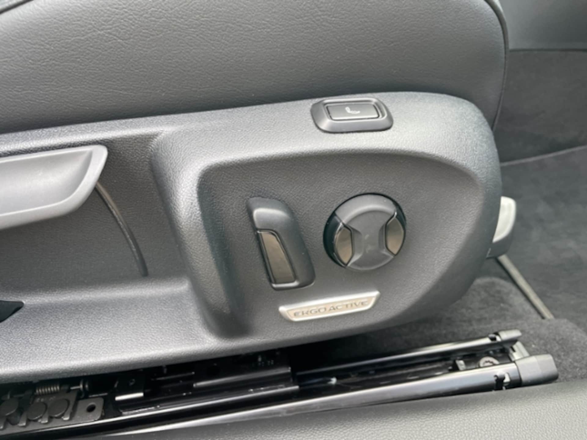 Volkswagen Passat Elegance