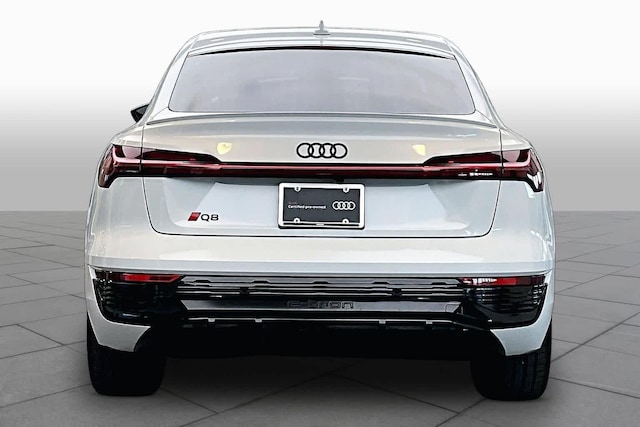 2024 Audi Q8 Sportback e-tron