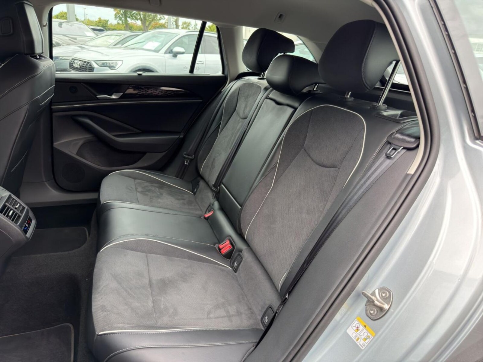 Volkswagen Passat – Bild 16