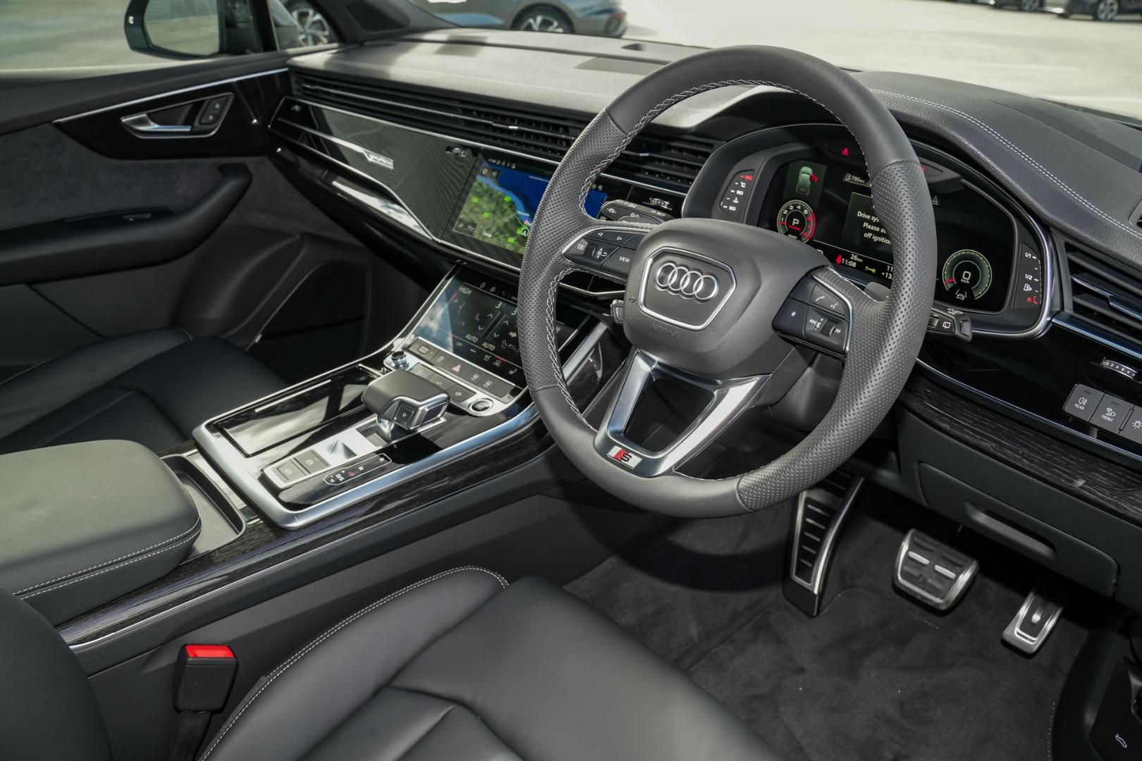 Image about Audi Q7 55 TFSI quattro S line 250 kW tiptronic
