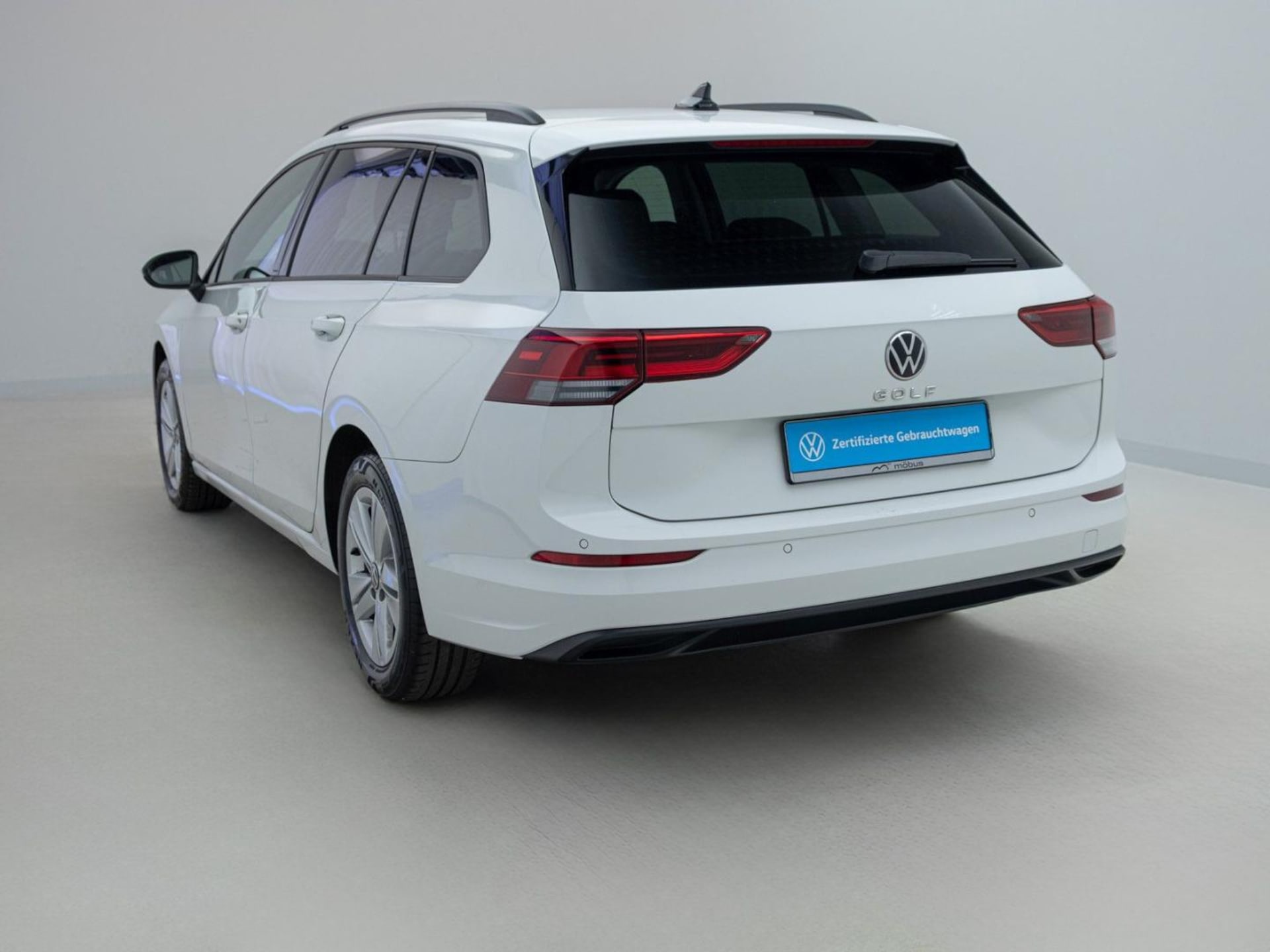 Volkswagen Golf Variant Life
