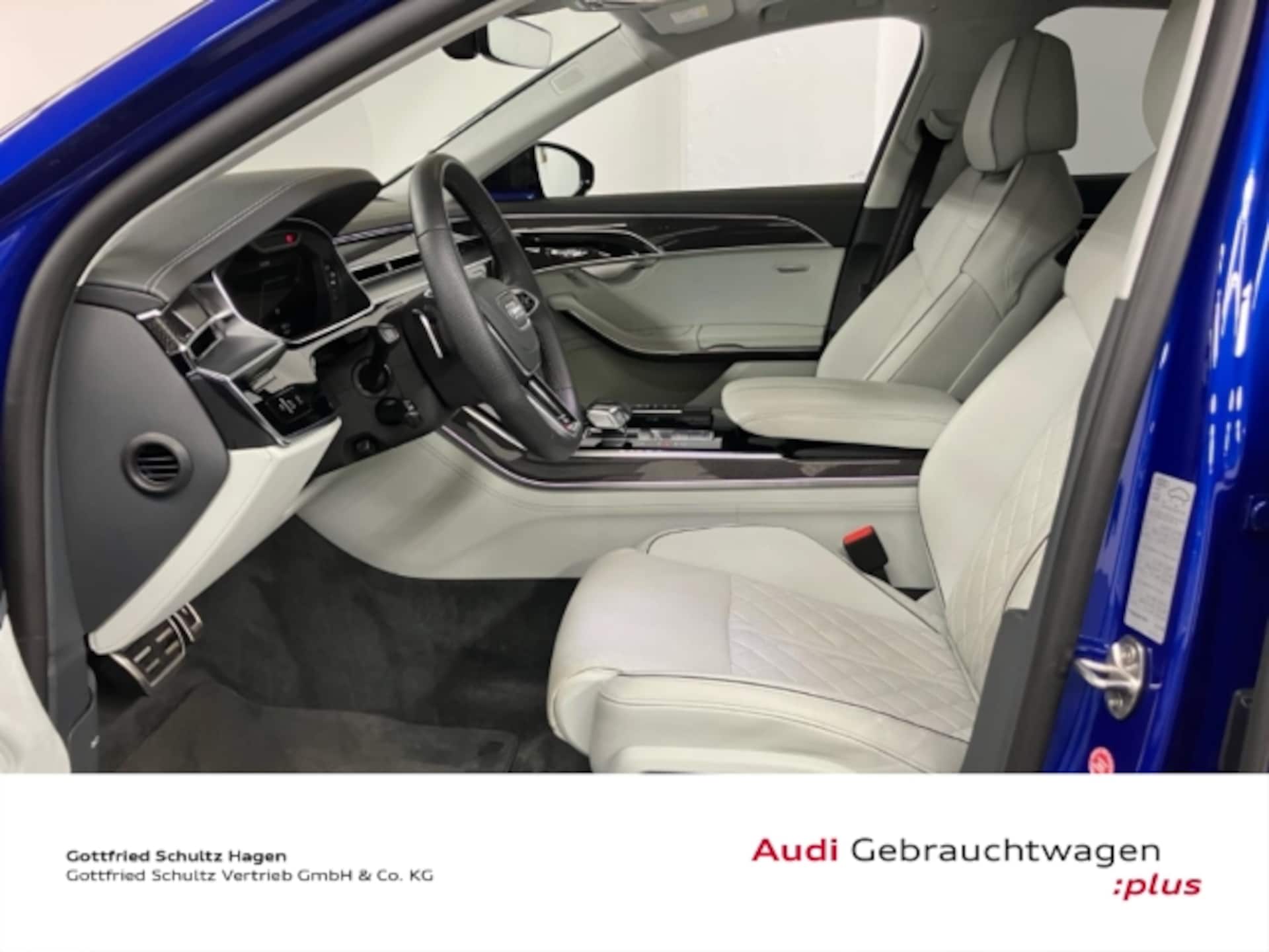 Audi S8