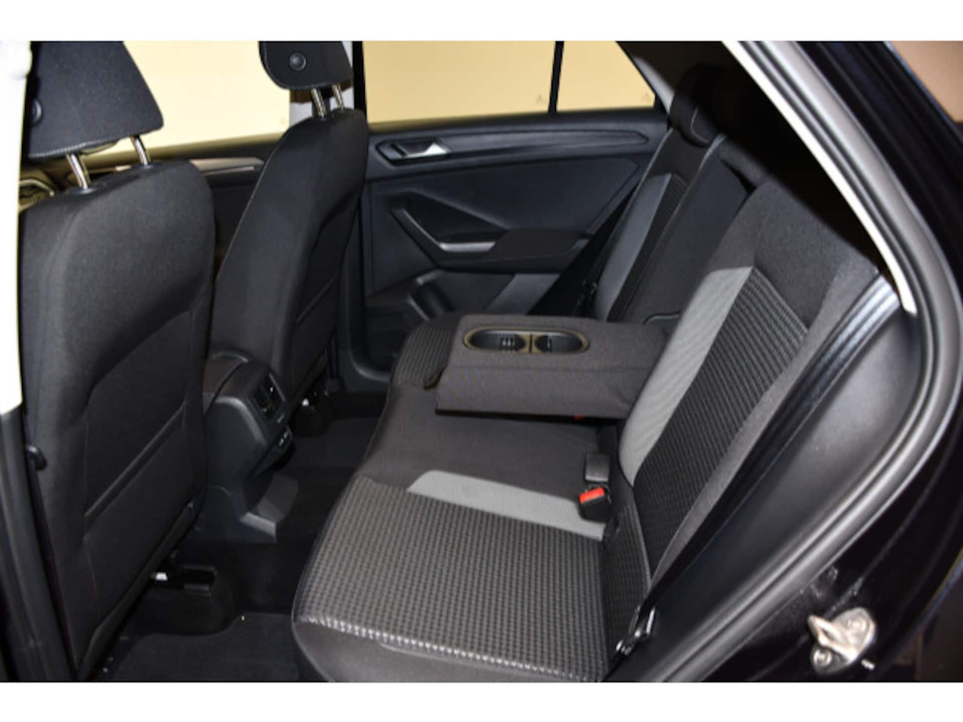 Volkswagen T-Roc Active